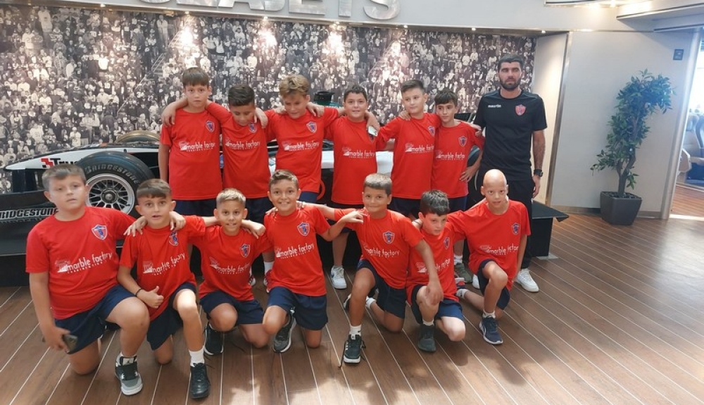 Hello Football Friend : Μια ακόμα όμορφη εξόρμηση για τα παιδιά της Θύελλας Καμαρίου (Φώτος)(7)