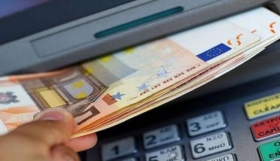 ΟΠΕΚΑ: Καταβάλλονται σήμερα τα επιδόματα Οκτωβρίου – Αναλυτικά οι δικαιούχοι